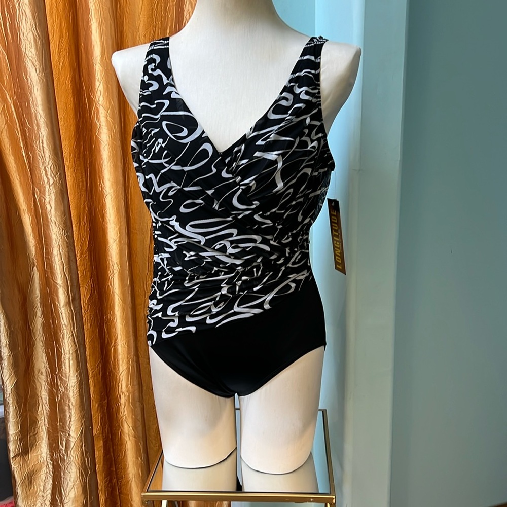 NWT black & white Tulum ruffle surplice 1 piece swimsuit with tummy control